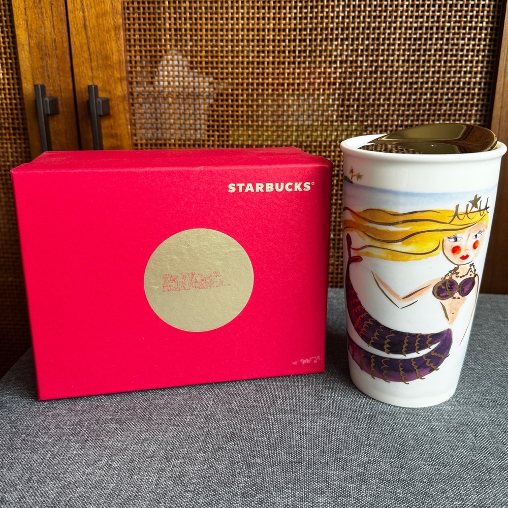 Starbucks ILLUSTRATED SIREN Gold Paint
Art Edition 2015